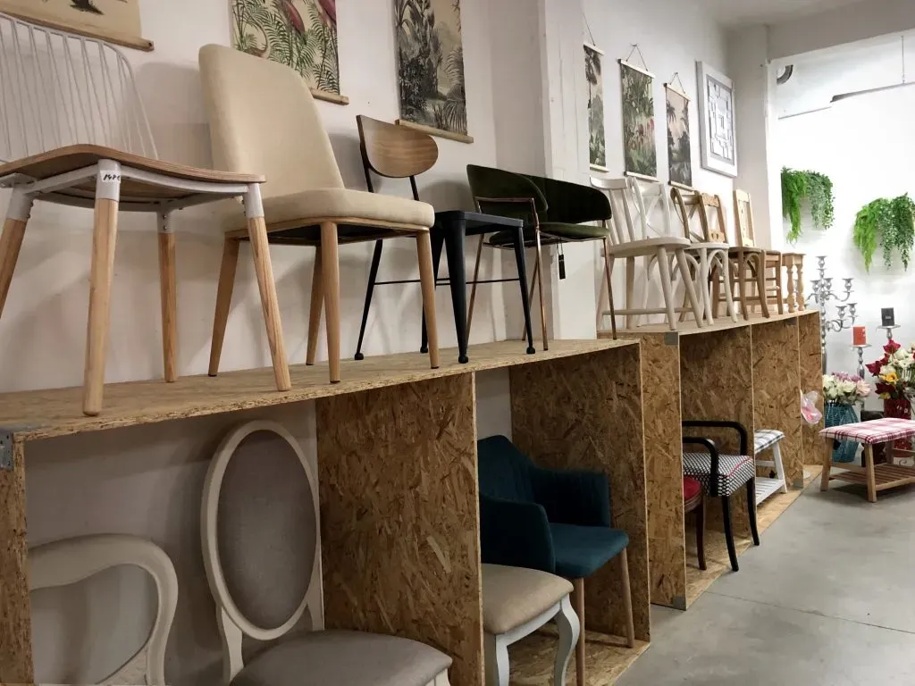 Showroom Furniture Manufacturer in Durg